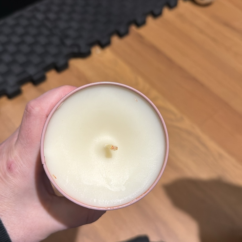 Molesun sugar Cookies candle NWT - Picture 3 of 3